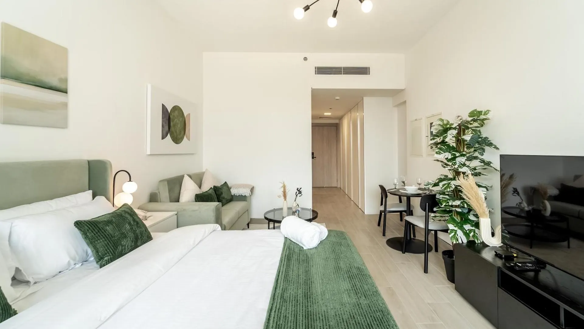 Art Of Modern Illumination Apartment Dubai