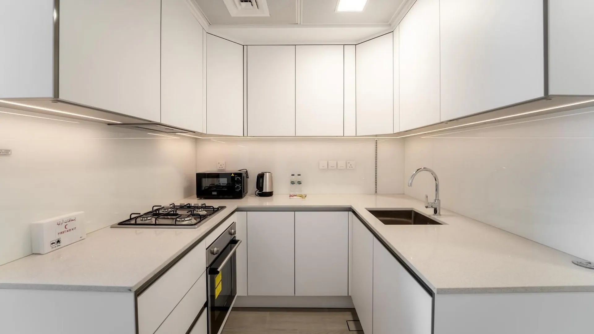 Art Of Modern Illumination Apartment Dubai